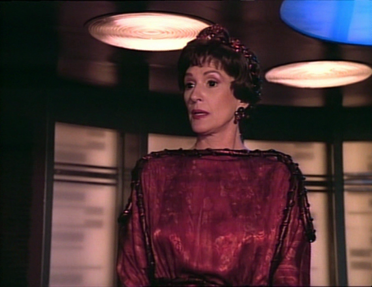 File:Lwaxana Troi - Star Trek TNG.png