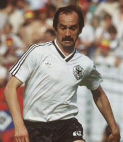 Ulrich stielike 1980.png