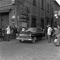 Arrivo in Duomo del Cardinale Urbani per le celebrazioni del nuovo seminario - Piazza Pia, Cesena - 15-0-1963 (autore: Gino Zangheri - negativo in cellulosa b/n 6x6cm)