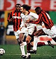 Coupe UEFA 1995-96 - Milan vs Bordeaux - Vieira, Dugarry, Desailly.jpg