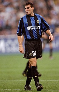 Serie A 1999-2000 - Inter vs Piacenza - Christian Vieri.jpg