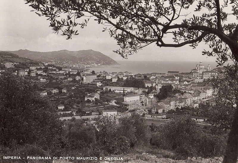 File:Cartolina epoca del 08-01-1947 - Veduta di Porto Maurizio dal Calvario.jpg