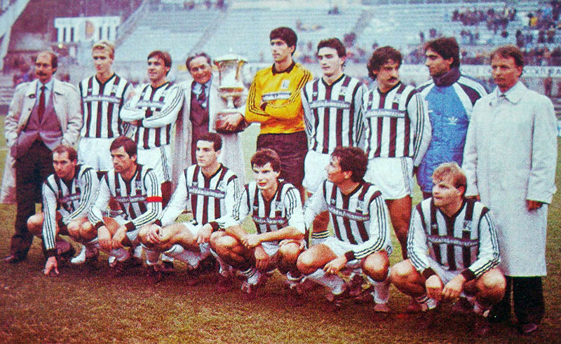 File:Ascoli Calcio 1898 - Coppa Mitropa 1986-87.jpg