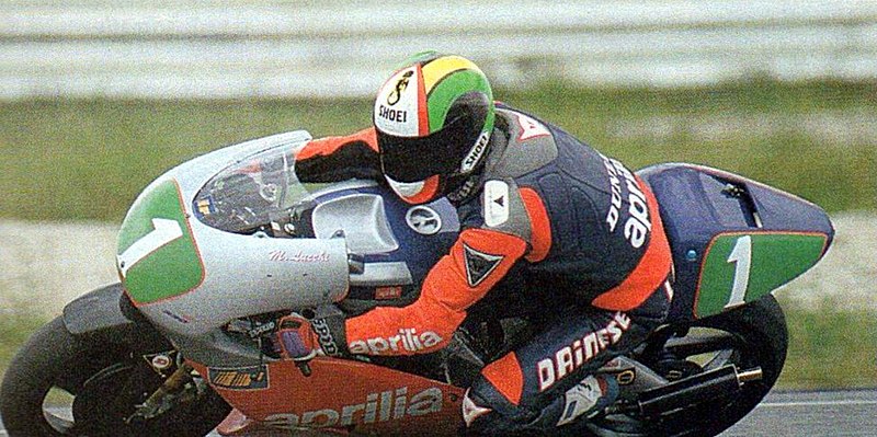 File:Marcellino Lucchi (Aprilia) - Assoluti d'Italia 250cc 1995 Misano.jpg