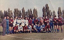 Eugubini e nazionali azzurri posano asieme in occasione dell'amichevole di Coverciano del 28 ottobre 1970