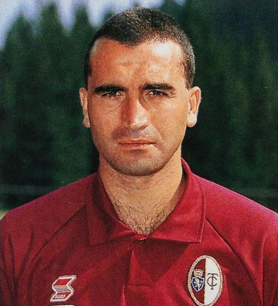 File:Pasquale Bruno - Torino Calcio 1992-93.jpg