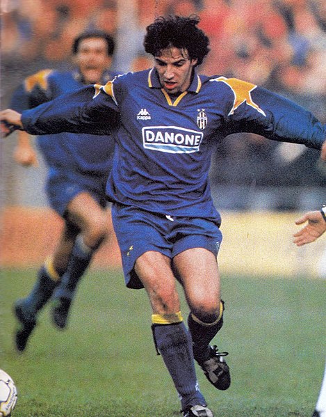 File:Serie A 1994-95 - Parma vs Juventus - Alessandro Del Piero.jpg