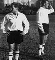 Juventus FC 1957-58 - Giampiero Boniperti și John Charles.jpg