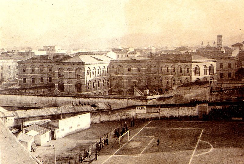 File:Campo sportivo Piazza d'Armi.jpg