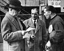 Luigi Ridolfi (primo presidente della Fiorentina) con Giuseppe Meazza, allo stadio Comunale nel marzo 1955.