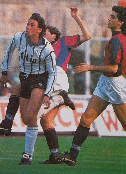File:Serie A 1988-89 - Bologna vs Atalanta - Evair e De Marchi.jpg