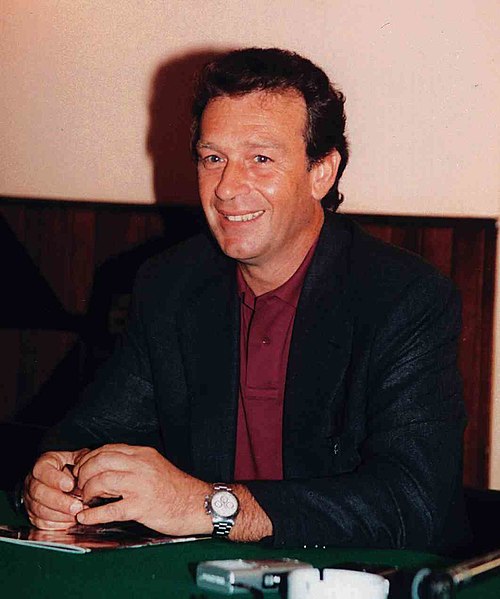 File:Cellino2000.jpg