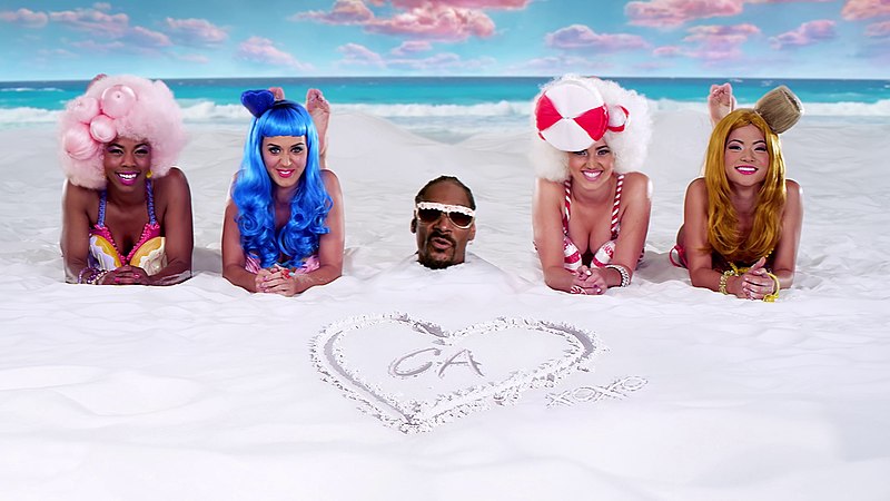 File:KatyPerryCaliforniaGurlsVideo.jpg