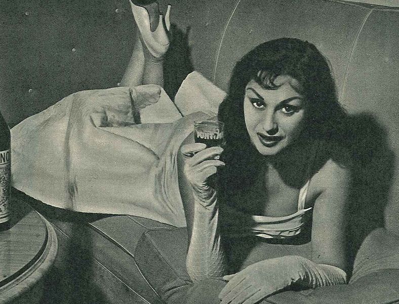 File:Maria Frau nel 1955.jpg