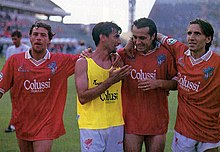 Da sinistra: Grossi, Bernardini, Rapaić e Manicone festeggiano la promozione perugina in Serie A dopo lo spareggio del 1998.