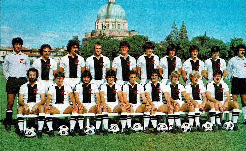 File:Udinese Calcio 1981-1982.jpg