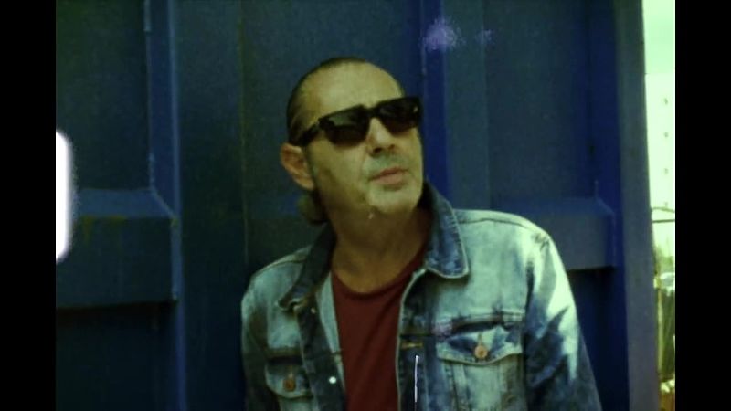 File:Luca Carboni Videoclip Milano.jpg