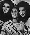 Edwige Fenech către Lady Europa cu Dolores Agusta și Rocio Jurado (august 1967) .jpg