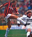 Serie A 1987-88 - Milan vs Pise - L'objectif d'Angelo Colombo.jpg