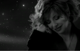 Mylene farmer bleu noir.png