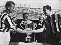 Coupe d'Italie 1958-59 - Giampiero Boniperti, Cesare Jonni et Antonio Angelillo.jpg