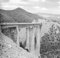 Viadukt over Coretta-strømmen i Appenninerne i Autostrada del Sole (1959)
