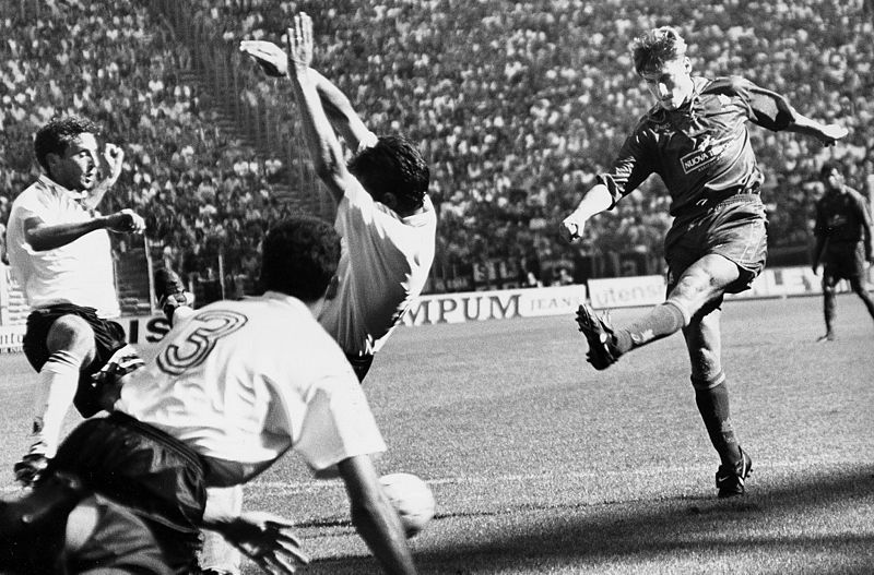 File:Serie A 1994-95 - Roma vs Foggia - Gol di Francesco Totti.jpg