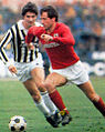 Serie A 1983-84, Juventus-Turin 2-1, Rossi et Dossena.jpg