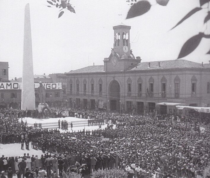 File:Lugo inaugurazione monumento Baracca.jpeg