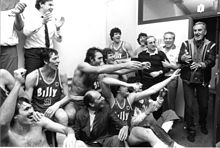 La festa della Billy Milano di Dan Peterson per la conquista del 20º scudetto nel 1981-1982