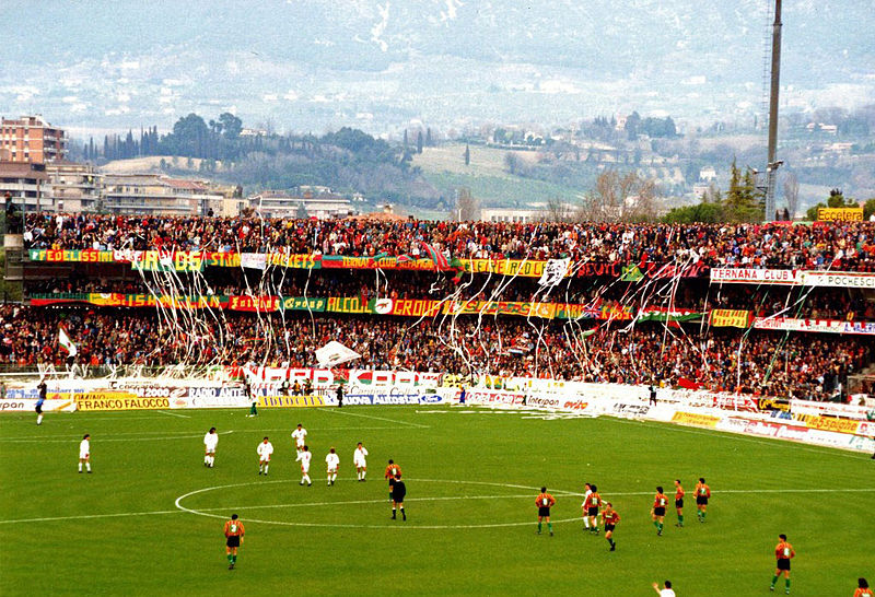 File:Derby dell'Umbria, Ternana-Perugia, 8 marzo 1992.jpeg