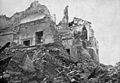 La facciata orientale di Palazzo Colonna con la fontana dei Quattro Mori sepolta dalle macerie dopo il bombardamento del 2 febbraio 1944.