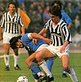 Juventus-Naples, 9 mars 1986, Maradona et Manfredonia.jpg