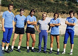 SSC Napoli 1976-77 - Catellani, Vinazzani, Speggiorin, Pesaola, Chiarugi, Armidoro.jpg