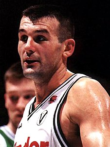 Zoran Savić (Virtus Bologna).jpg