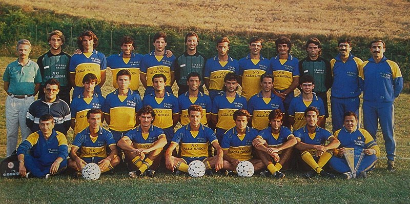 File:Giarre Calcio 1989-90.jpg