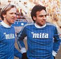 Côme Calcio 1984-85 - Dan Corneliusson et Hansi Müller.jpg