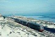 Treno Porto Empedocle-Sciacca in transito dopo avere appena lasciato la stazione