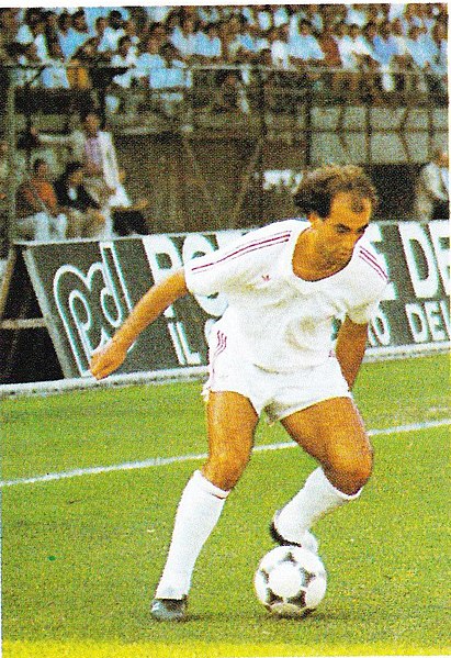 File:Angelo Frappampina - AS Bari 1981-82.jpg