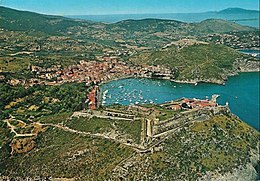 Panorama cu Rocca di Porto Ercole.jpg