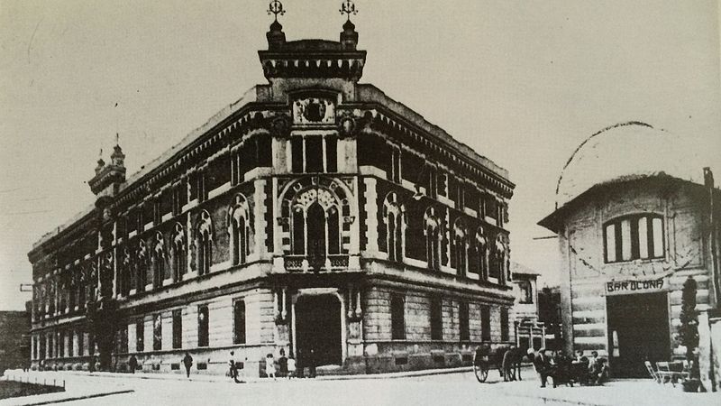 File:Palazzo Malinverni - Legnano (inizio XX secolo).JPG
