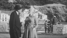 Anita Ekberg e Fred Clark in una scena del film A porte chiuse di Risi