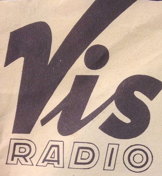 File:Vis radio.jpg