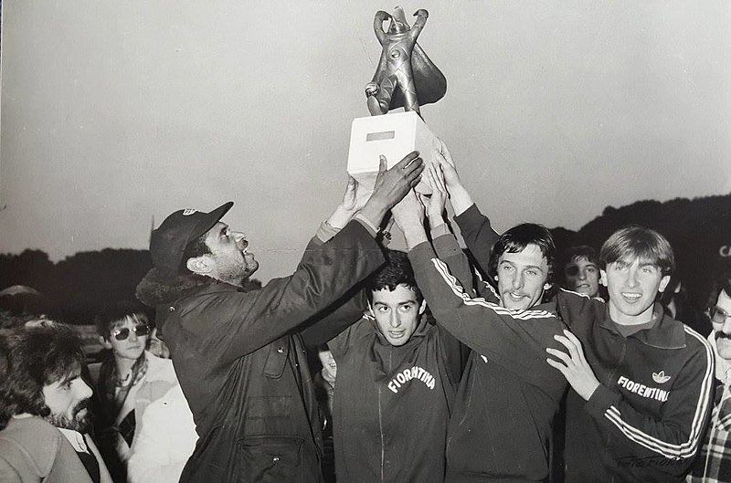 File:AC Fiorentina 'Primavera' - Torneo di Viareggio 1979.jpg