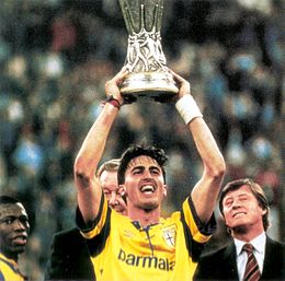 Dino Baggio - 1994-1995.jpg Coupe de l'UEFA