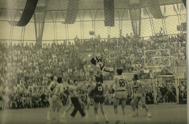 File:Serie A 1968-69 - Ignis Varese vs Simmenthal Milano.jpg