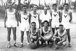 Virtus Pallacanestro Bologna 1945-46.jpg