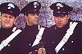 Les deux carabiniers (1984) - Boldi, Montesano, Verdone.JPG