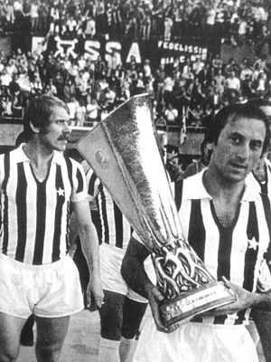 Juventus Football Club: Storia, Cronistoria, Colori e simboli