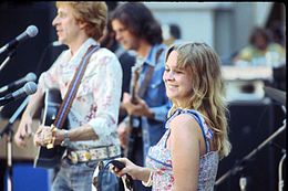 Sandy Denny 1976.jpg